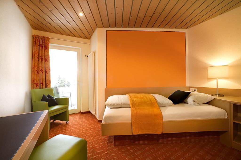 קמפטן Hotel Waldhorn חדר תמונה