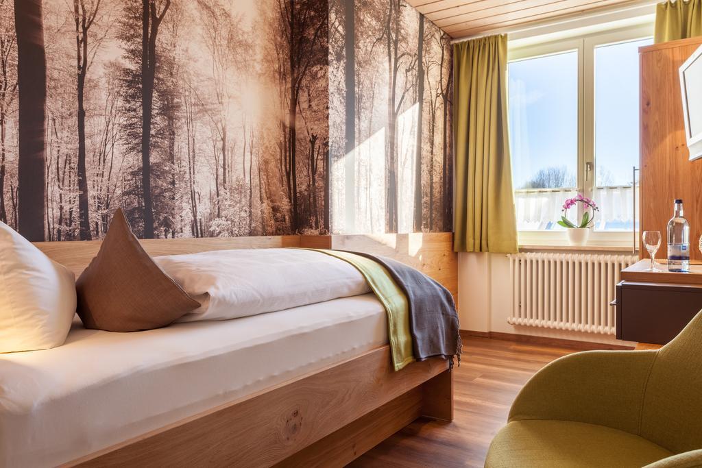 קמפטן Hotel Waldhorn מראה חיצוני תמונה